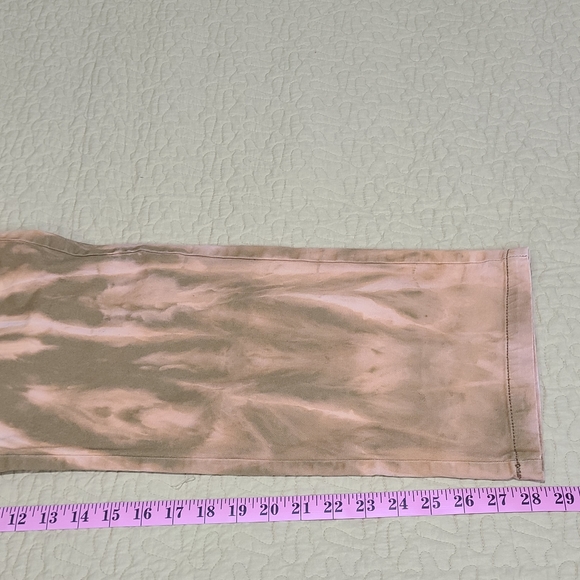 Bleach dyed Old Navy ultimate loose casual pants size 32 - Picture 11 of 11